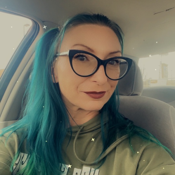 Meet your Posher, Shawna - Picture 6 of 16